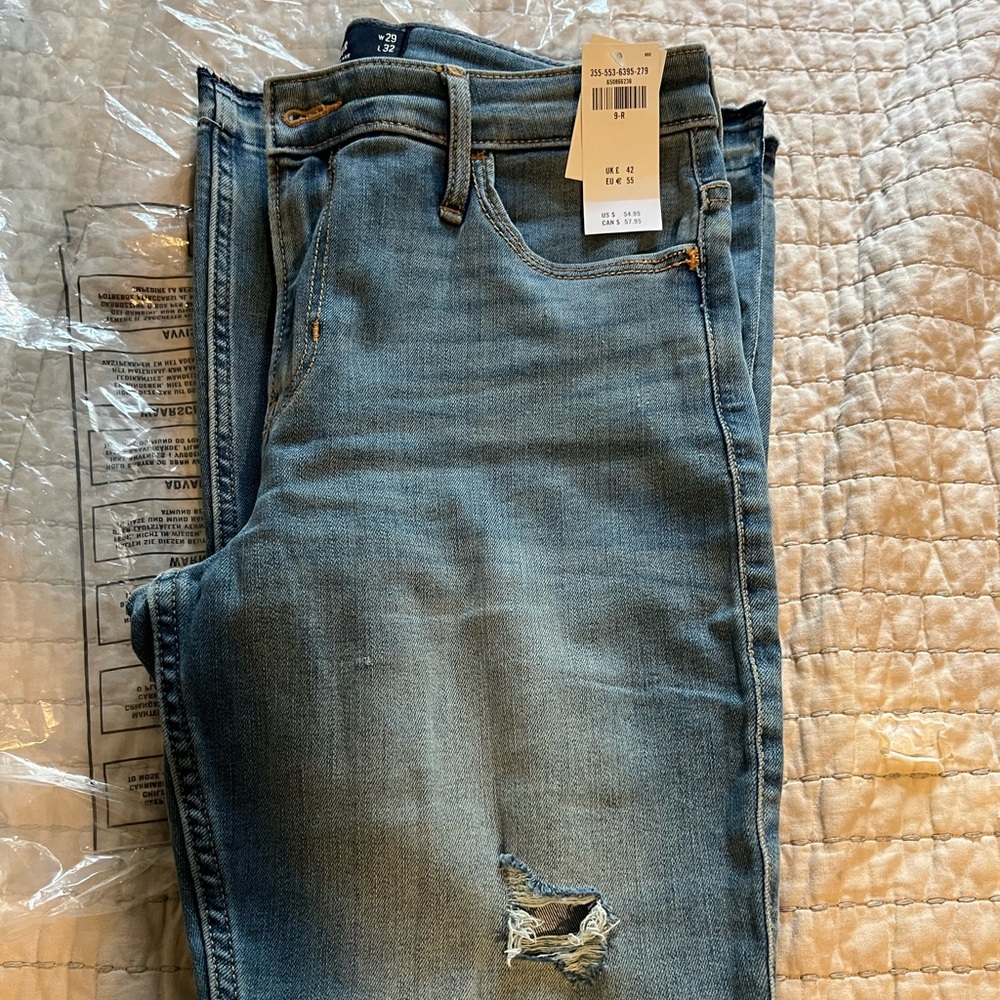 Hollister flare jeans NEW WITH TAGS